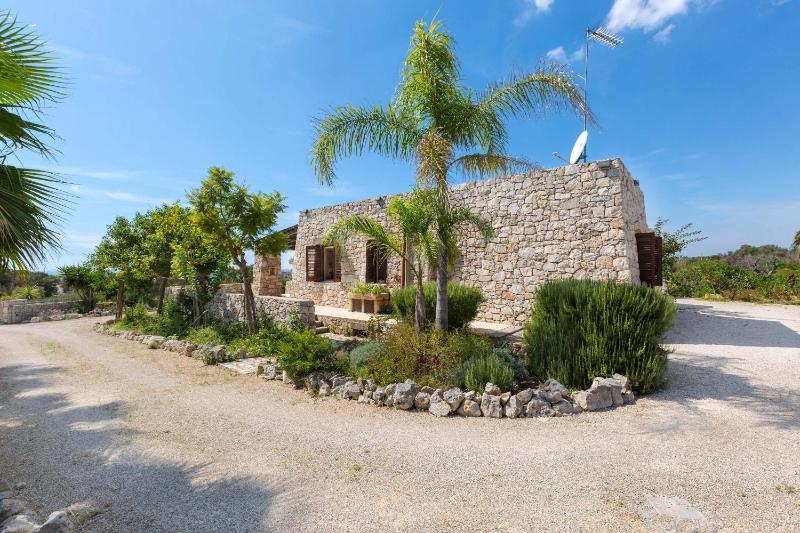 Villa Mila by BarbarHouse