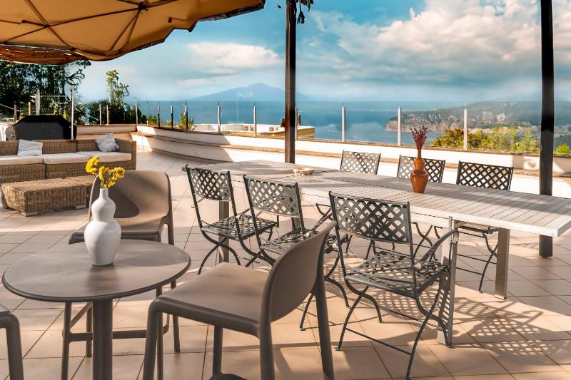 Villa Milena Modern Elegance Views and Guest Services by Feeling Italy
