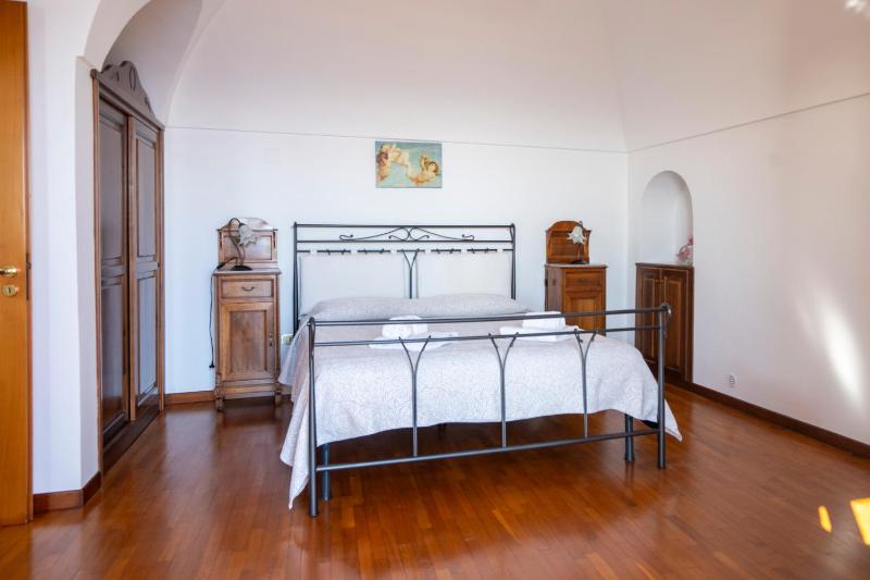 Villa Miramare, piscina e parcheggio a Conca dei Marini