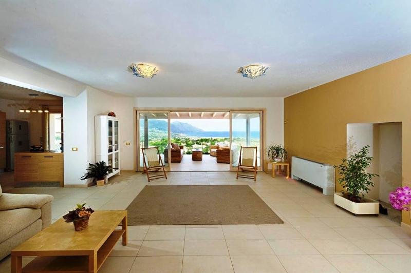 Villa MiraScopello