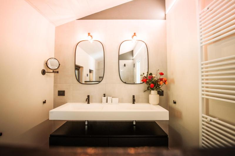 Villa Monforte Barolo with private pool - LANGHE GATEWAY