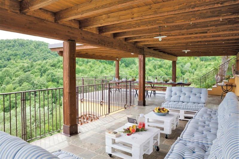 Villa Montecastelli by Mmega