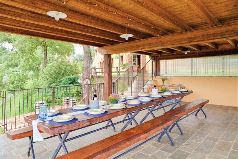 Villa Montecastelli by Mmega