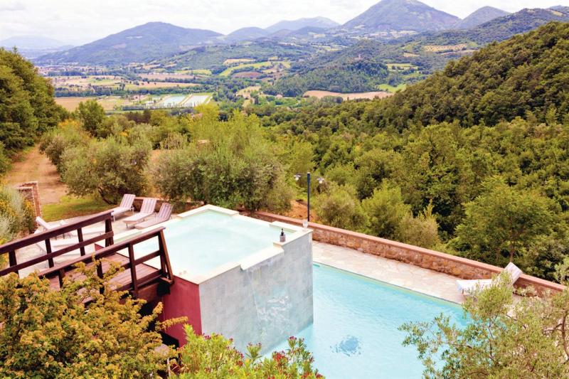 Villa Montecastelli by Mmega