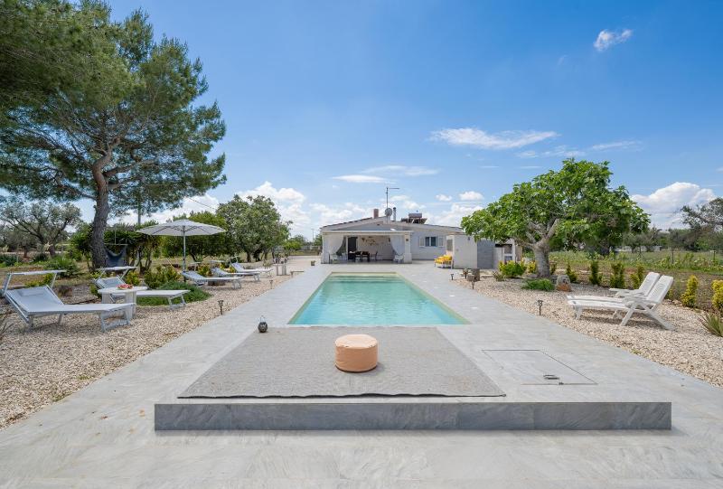 Villa Myricae by Bianco Puglia Vacanze