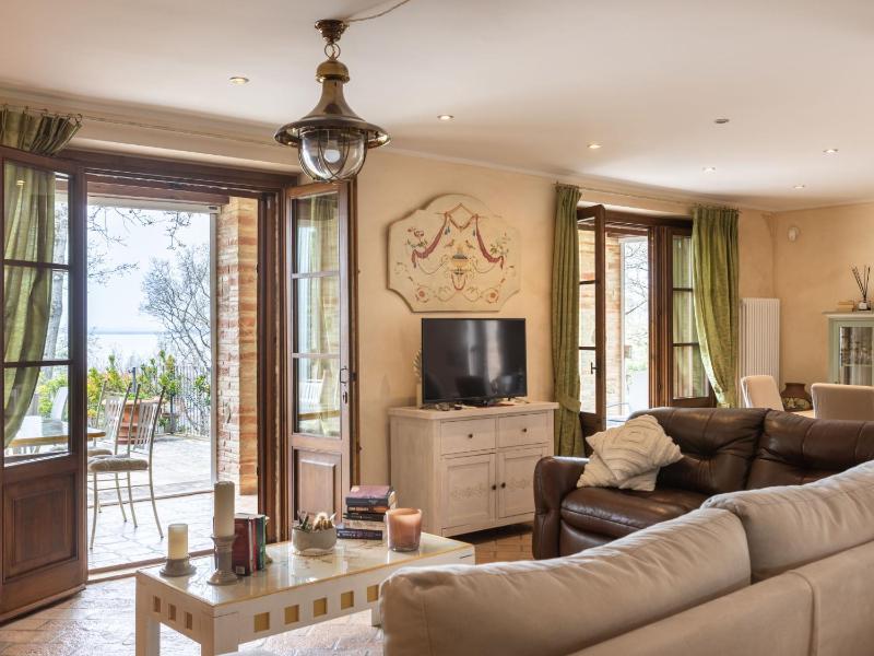 Villa Oleandra sul Lago by Interhome