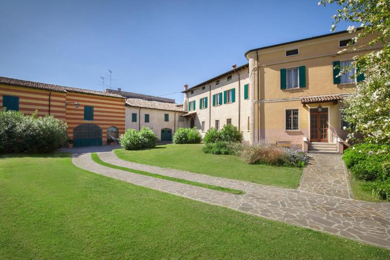 Villa Oleandra with Pool up to 12 People
