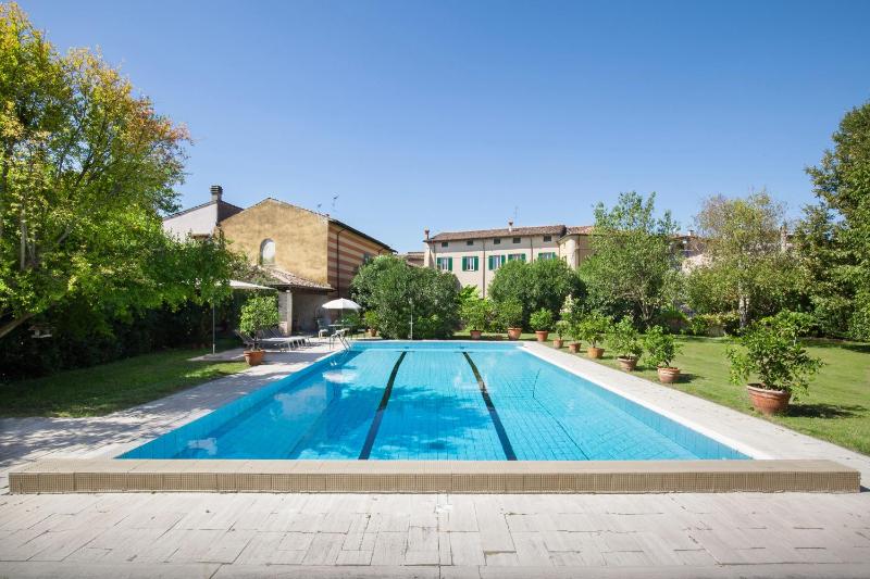 Villa Oleandra with Pool up to 12 People