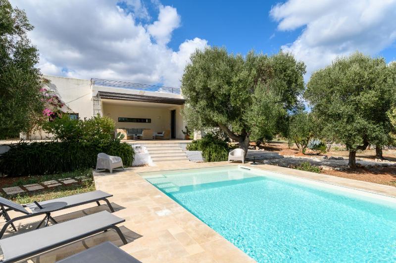 Villa Opale con piscina by Wonderful Italy