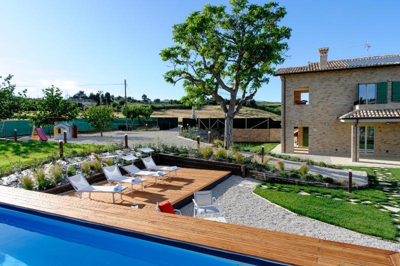 Villa Ophite