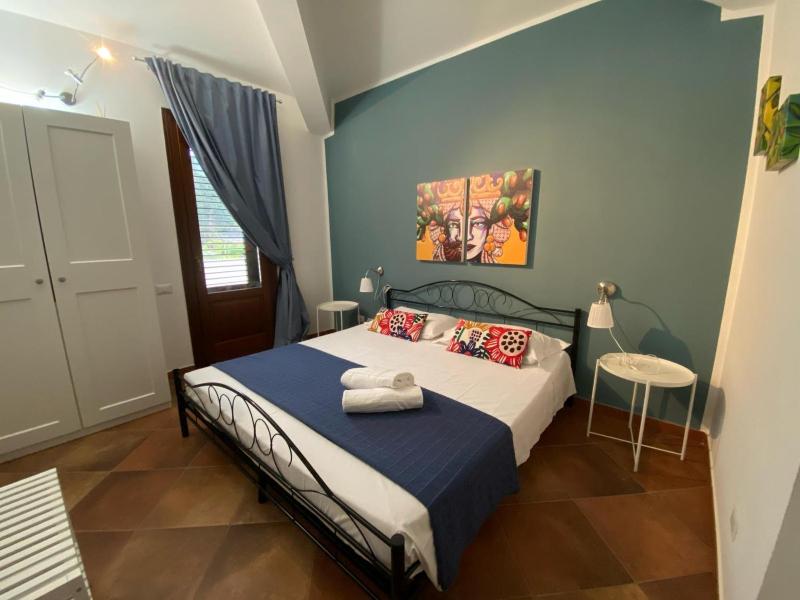 Villa Oxidiana with pool and garden