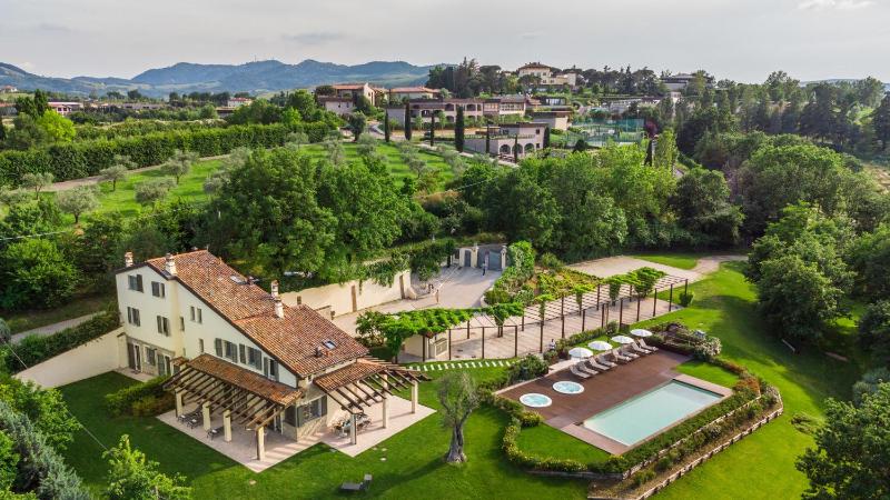 VILLA PERGOLA 8, Emma Villas