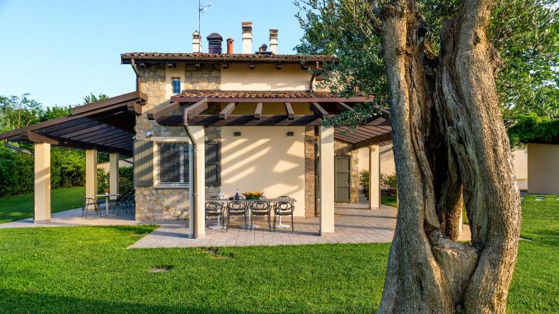 VILLA PERGOLA 8, Emma Villas