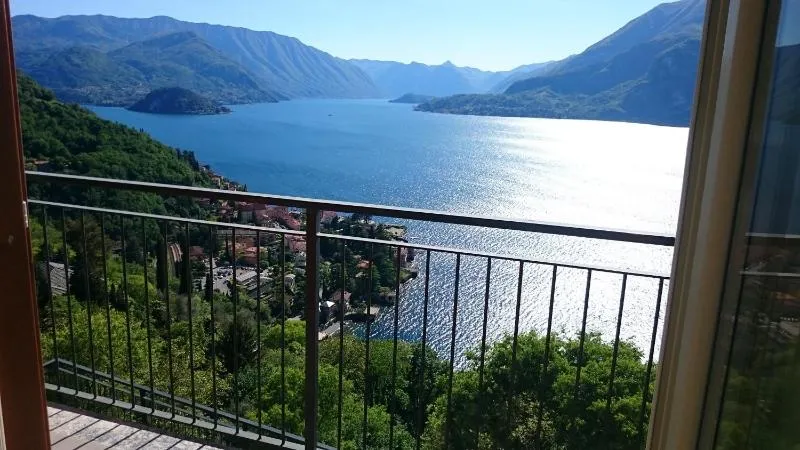 Lakecomoweb Apartments