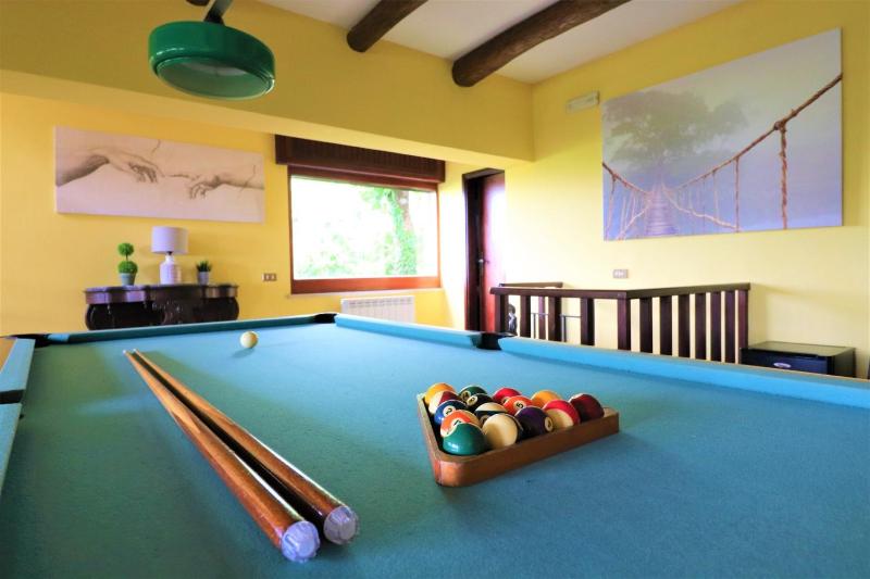 Villa privata con piscina e biliardo