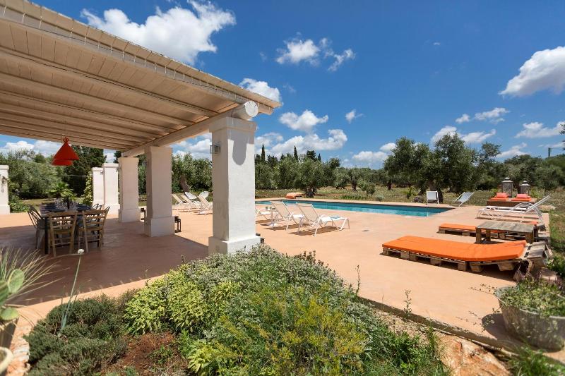 Villa Rosalore' by Perle di Puglia