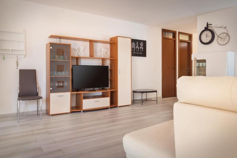 Villa Rose With Pool