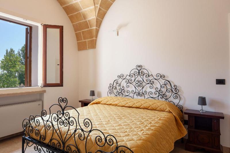 Villa Salentina With Garden And Pool - Happy Rentals
