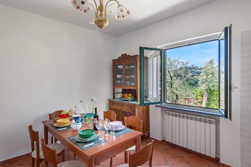 Villa Saretta Amalfi Views Pool & Guest Services by Feeling Italy