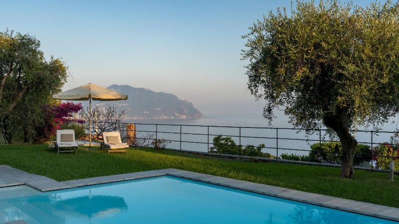 Villa Scirocco 102 Emma Villas