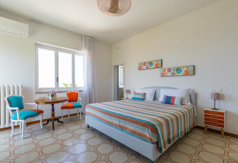 Villa Sorrento Flats