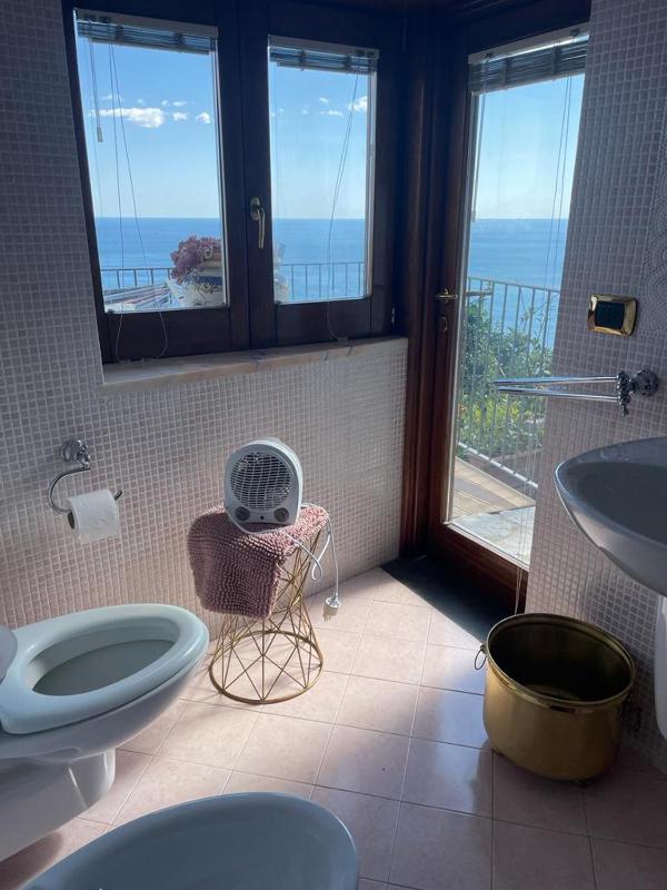 Villa Stone - De Vivo Realty Positano