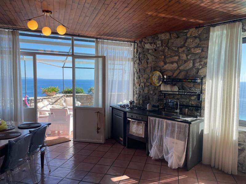 Villa Stone - De Vivo Realty Positano