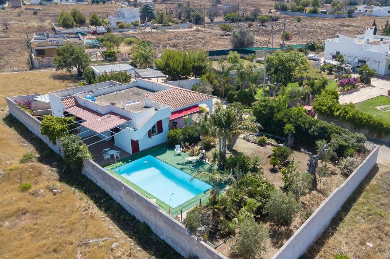 Villa Strea With Pool - Happy Rentals