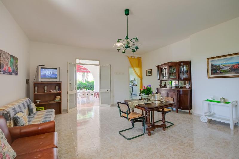 Villa Strea With Pool - Happy Rentals