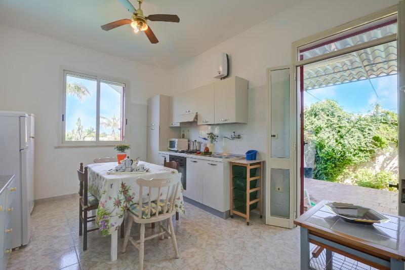 Villa Strea With Pool - Happy Rentals