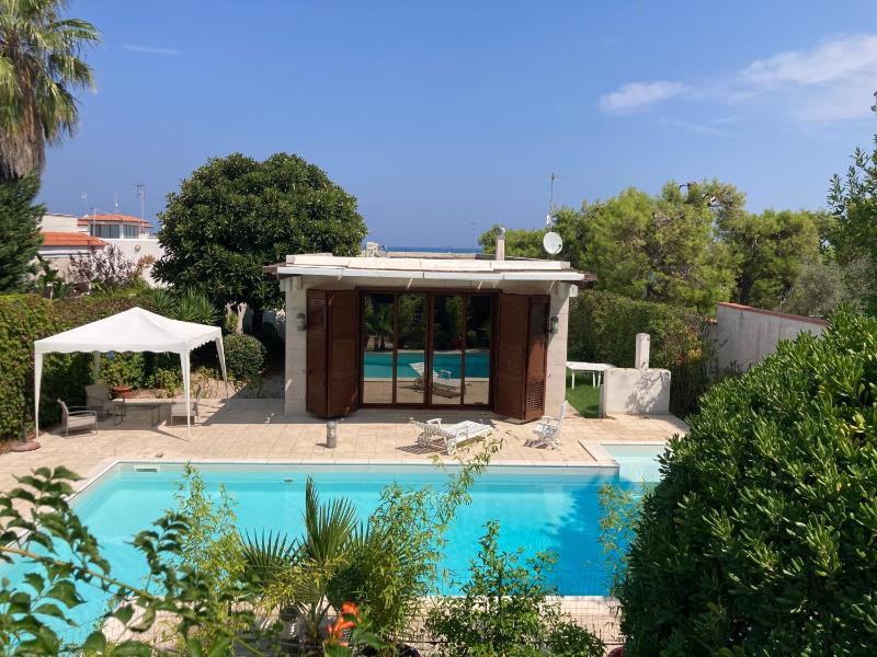 Villa sul mare con piscina privata