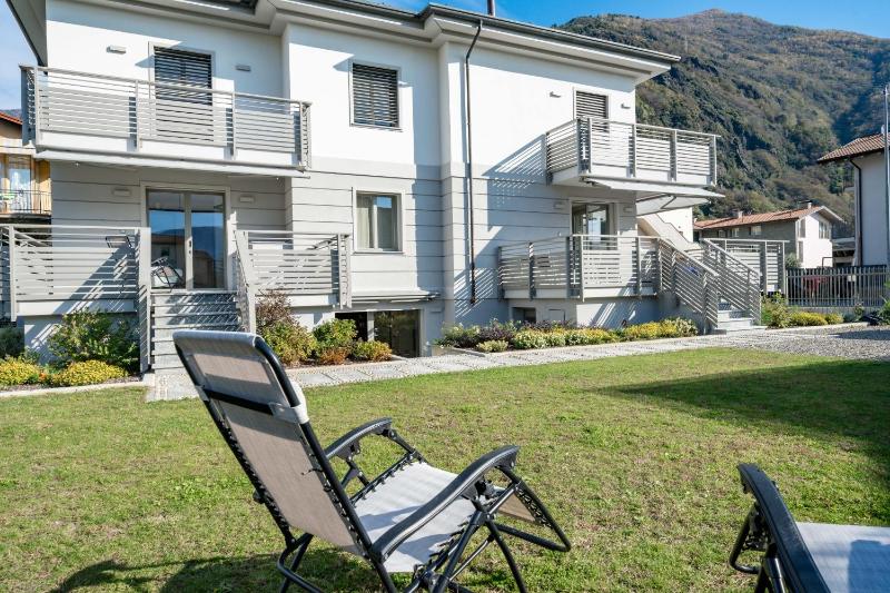 Villa Sunrise - Luxury property with pool & large private garden, few steps from the beach, ideal for families and people with mobility issues