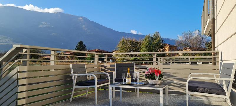 Villa Sunrise - Luxury property with pool & large private garden, few steps from the beach, ideal for families and people with mobility issues