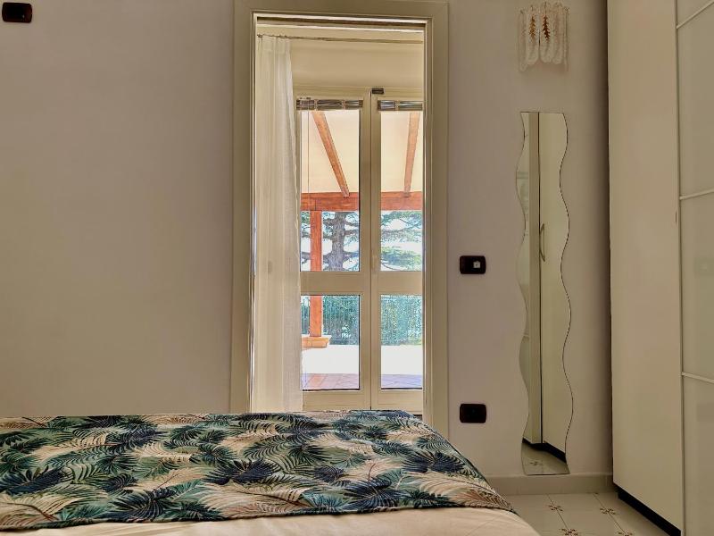 Villa Teresa con piscina costiera amalfitana