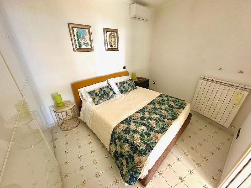 Villa Teresa con piscina costiera amalfitana
