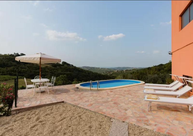 Villa Teresa - Villa & Piscina immersi nel vigneto!