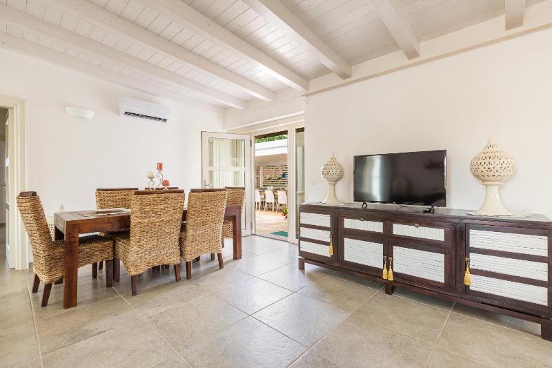 Villa Theros by Perle di Puglia