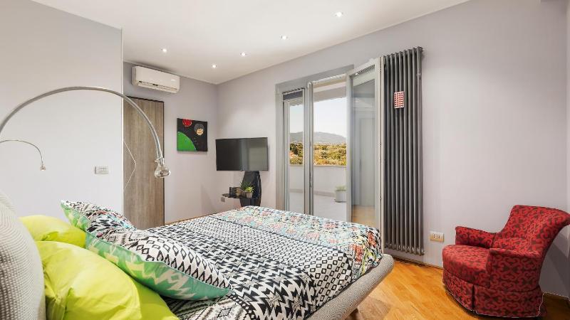 VILLA TIBERIO 6&2, Emma Villas