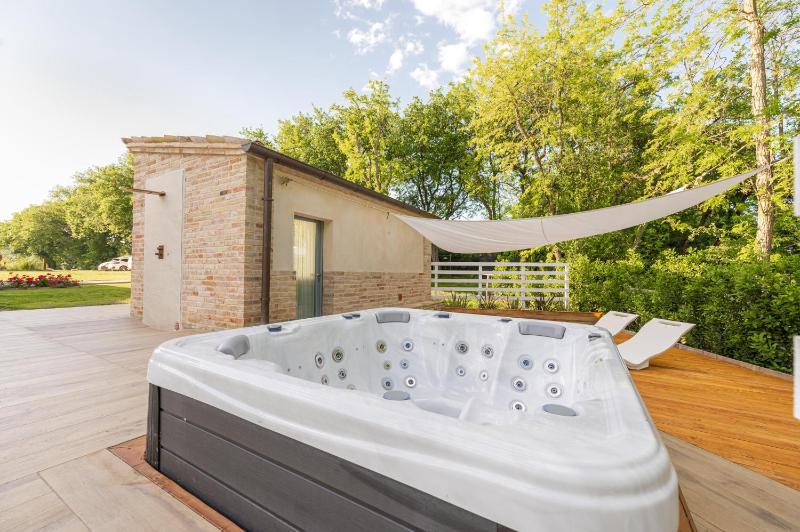 Villa Torre Anna - Jacuzzi - Pool - Garden