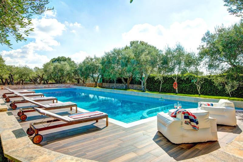 Villa Trulli Carolina by Villa Plus