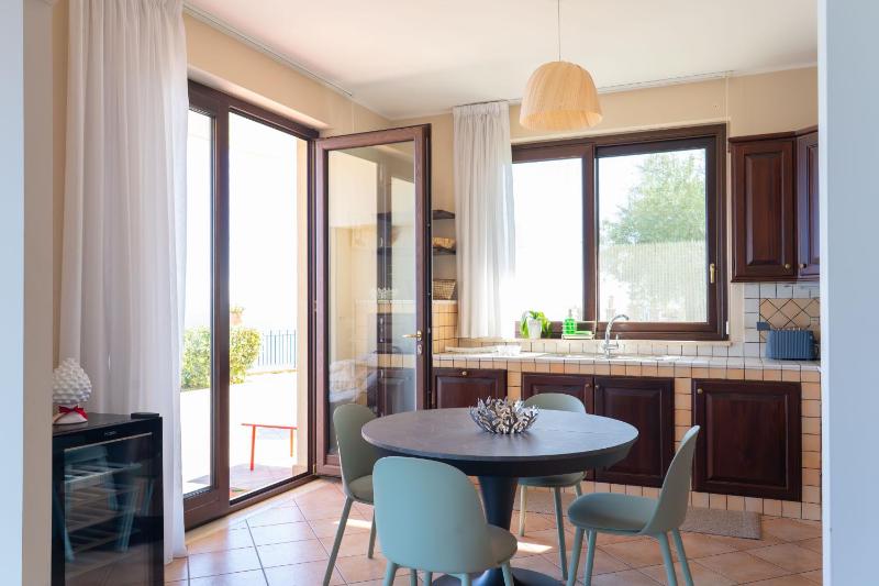 Villa Vale - with private pool and sea view
