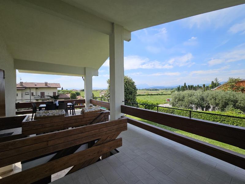 VILLA VALESANA - Regarda Travel