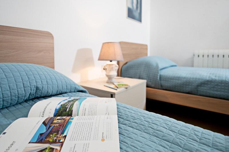 VILLA VALESANA - Regarda Travel