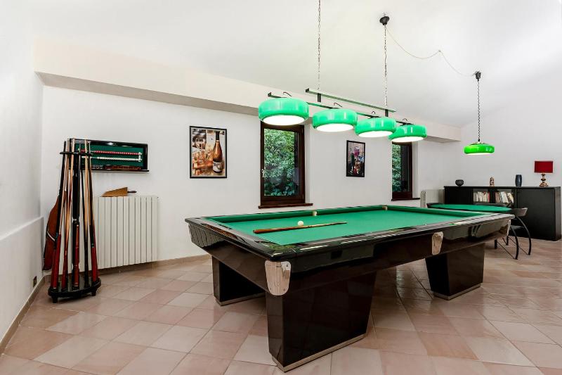 Villa Valleggia with pool