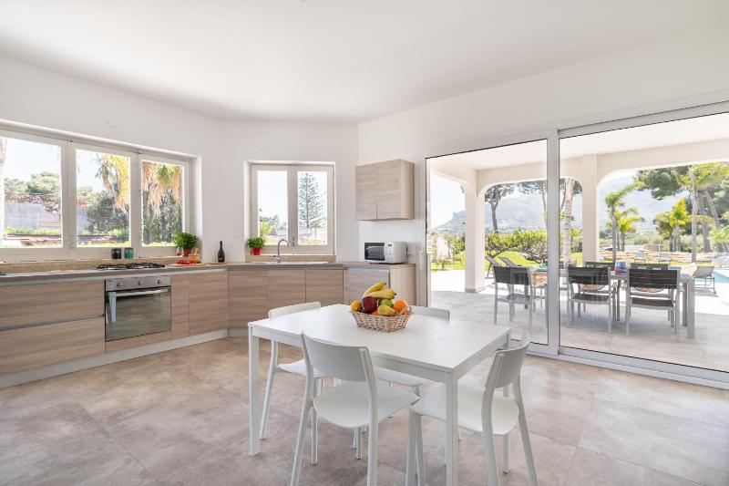 Villa vicina al mare con Piscina privata Scopello