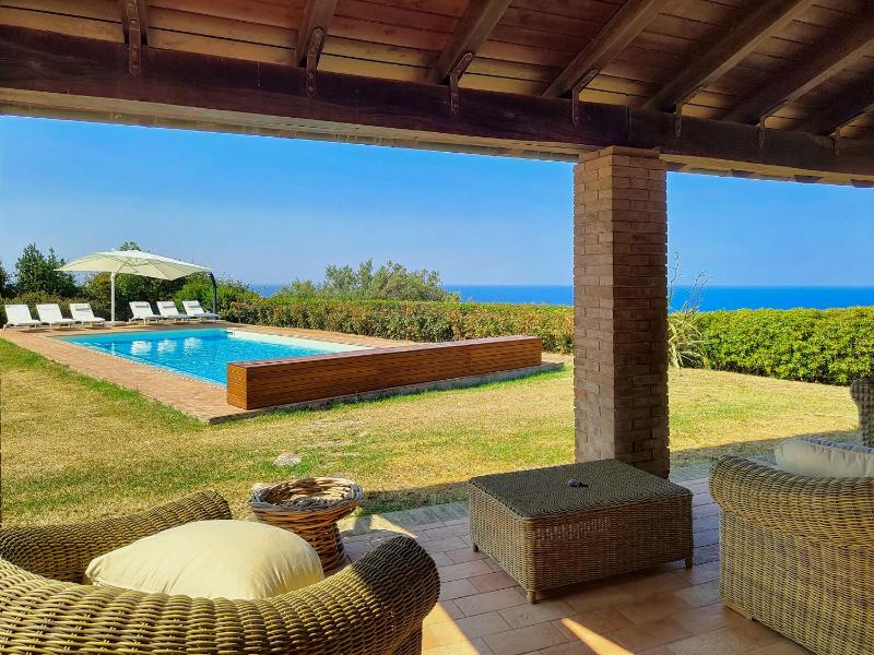 Villa Villacolle by BarbarHouse