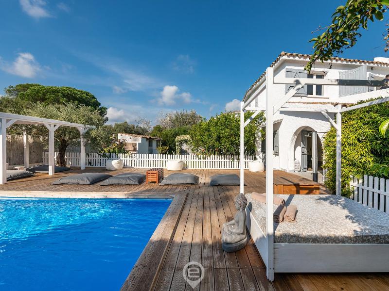 Villa Virago