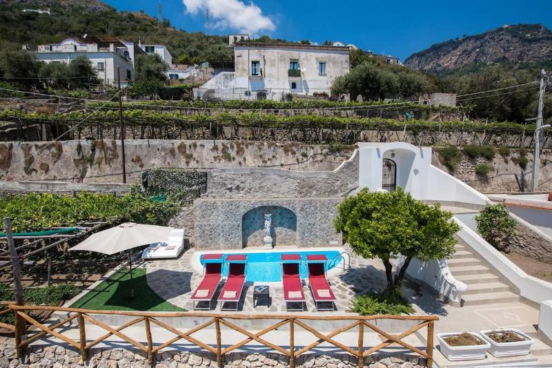 Villa Virginia -no steps -private pool-free WiFi
