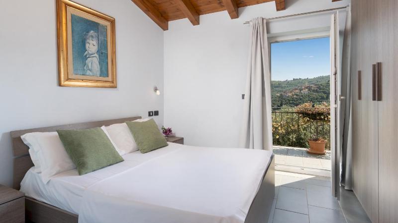 VILLA VITTORIO 6&2 Emma Villas