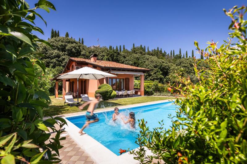 Villa with Private Pool and Garden